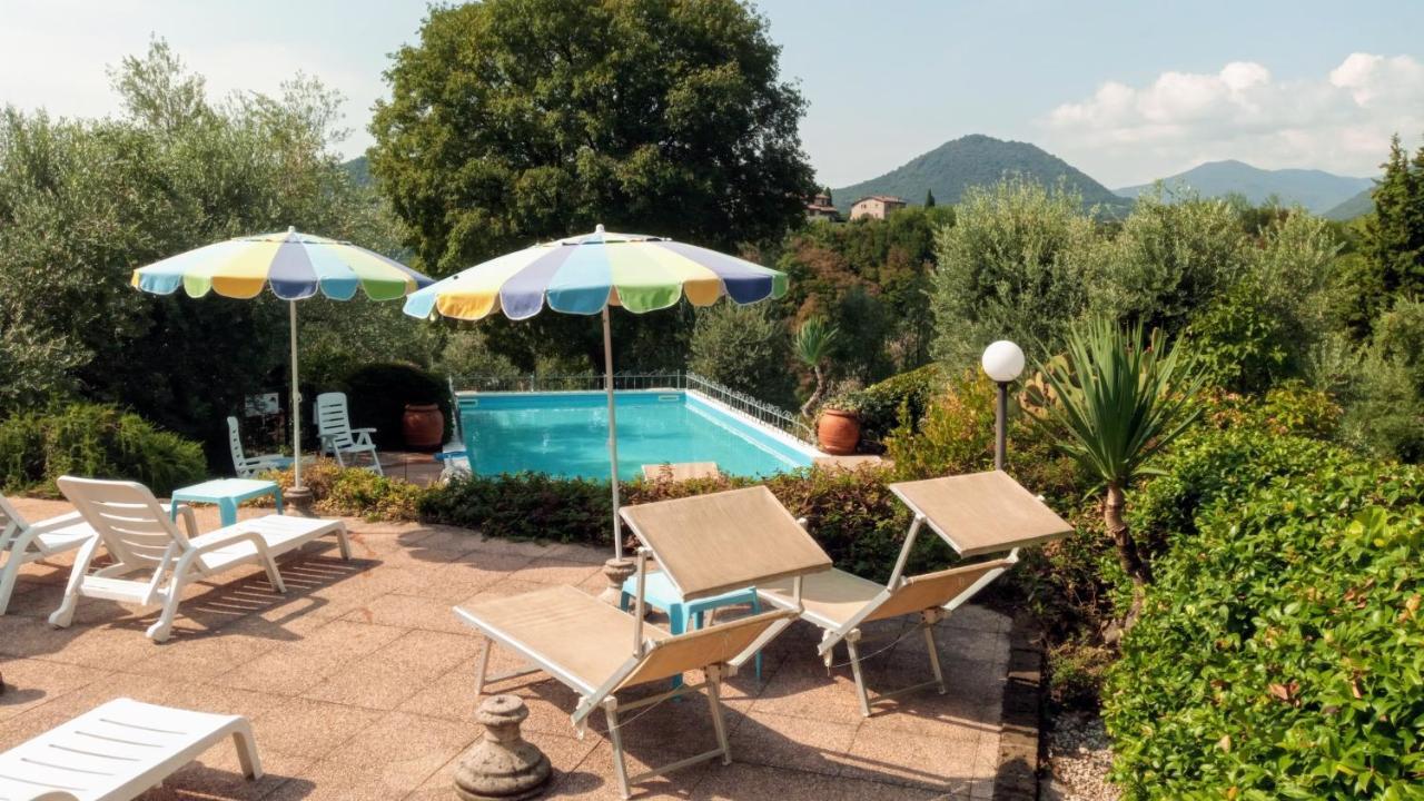 B&B Renzano Bedrooms Saló Exterior foto