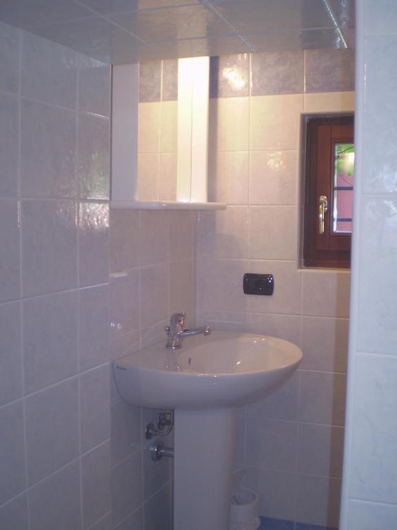 B&B Renzano Bedrooms Saló Habitación foto
